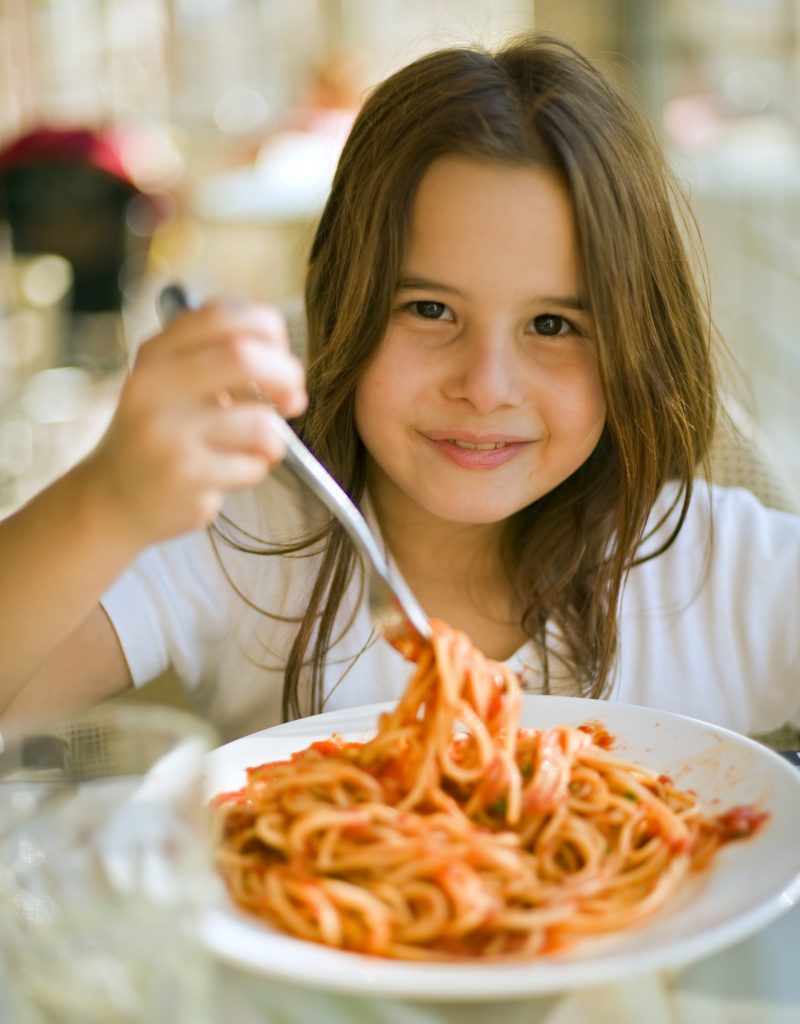 young-girl-eating-spaghetti-in-restaurent-alpha-hotel-canberra